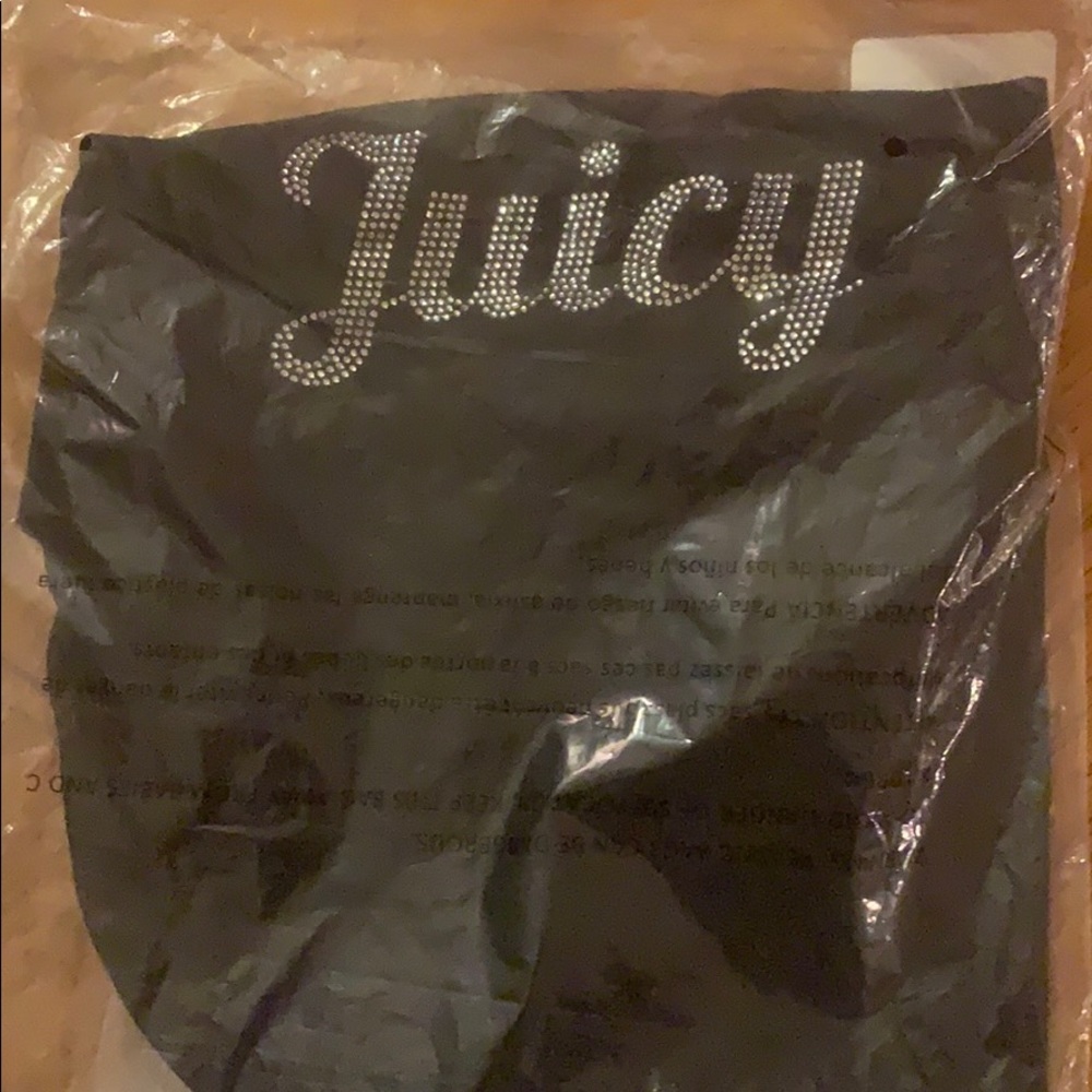 NWT JUICY SMALL Pitch Black, Off The Shoulder Tee.
